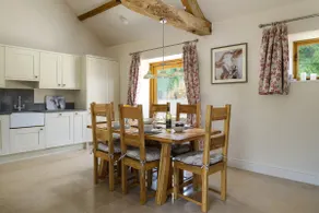 Luxury Barn conversion in village farm setting. - Image 5