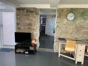 \"The Cave\" West Hobart: eco friendly apartment 🌈 🌱 🏳️‍⚧️ - Image 4