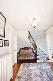 The Crows Nest - 1747 Historic Isaac Pierce House 2nd floor centrally located - Image 5