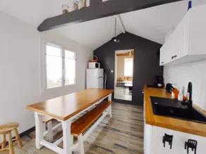 House in the heart of Tharon - Image 4