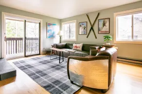 Teton Village Top Floor Suite | King + Murphybed - Image 2