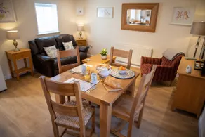 Shrewton Coach House, nr Stonehenge - Image 2