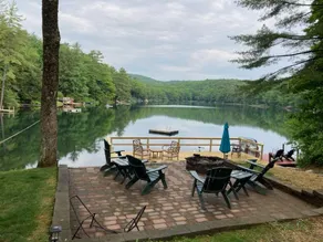Well appointed lakehouse. Peaceful family fun. - Image 5