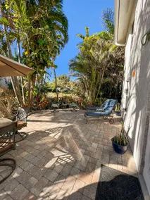 Little Gem By the Beach and 5th w/Patio Old Naples - Image 2