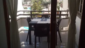Two bedroom apartment 2 min from beach - Image 3