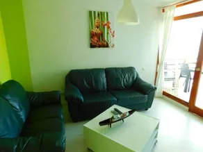 Two bedroom apartment 2 min from beach - Image 2