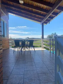House in Vale dos Vinhedos with pool - Image 3