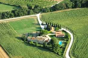 Charming Country Stay with Pool, Garden, Wi-Fi•AC - Image 2