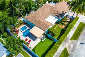 Htd Pool/Spa, Putt Green & G. Tee- Walk to The Ave - Image 3