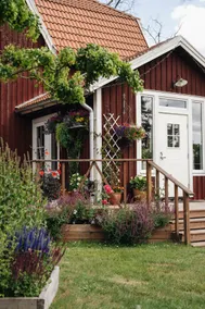 Beautiful family villa with pool in Kolmården - Image 2
