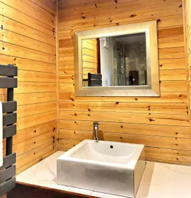 Wren 21-Hot Tub-Woodland Lodges-Tenby-Camarthenshire - Image 2
