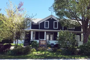 Historic downtown Sturgeon Bay Suite, Door County - Image 2