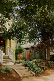 Private Dog-Friendly Studio Near Downtown - Image 2