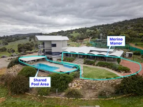 Three Bedroom House Merino Manor - Image 2