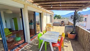 Large 49 m2 air-conditioned studio, sea and mountain view - Image 3