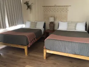 High Fl 1BR Waikiki Banyan includes Parking + WiFi - Image 5