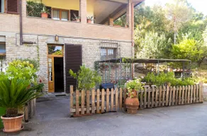 Apartment in Villa il Castellino with Pool - Image 4