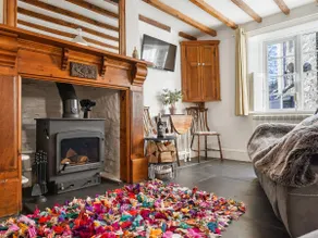 Cosy riverside cottage in beautiful Corris - Image 2