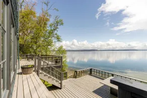Waterfront Vashon Island Home with Mt Rainier View - Image 4