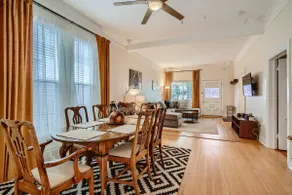 Mod Downtown Perfection | 3BD w/ Patio | Fast WIFI - Image 5