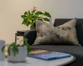 Arch Window garden apartment - Image 4