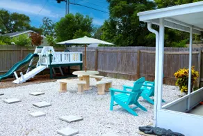 Cute Lil' House Near Historic Downtown Palm Harbor - Image 5