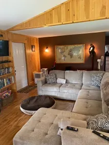 2 bedroom cottage. 1 minute to beach. Very private - Image 3
