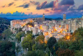 At home in the magical Etruscan village - Image 5