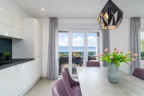 FELIS, Duće - Modern accommodation by the sandy beach - Image 4
