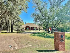 Great Family Home minutes from Magnolia Silos - Image 2