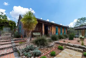 Mucho Gusto | Romantic Stay w/ Pool & Courtyard - Image 2
