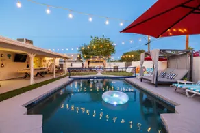 The Monroe - Upscale - Old Town - Heated Pool/Spa! - Image 3