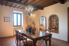 Exclusive countryside apartment near Todi - Image 4