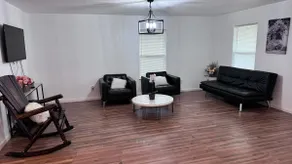 Modern Airbnb Stay Near NAS JRB Fort Worth - Image 5