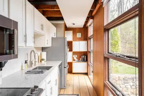 Mid Century Modern Getaway with outdoor Hot Tub - Image 5