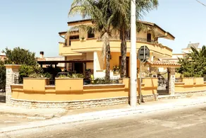 Relax House in the Borgo Private courtyard & parki - Image 2