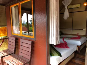 Dazzling Family Bungalow - Image 3