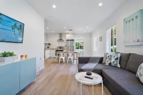 Poolside Tropical Retreat•Near Golf•Miami Airbnb - Image 3