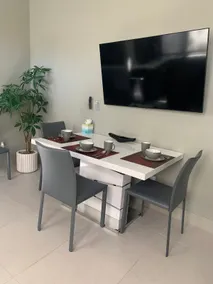 Burlingame Downtown Sophisticated Suite Spot - Image 3