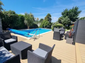 Bel appartement avec piscine privée près de Tenby (Wifi gratuit) - Image 2