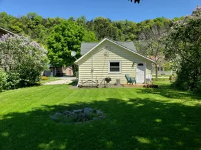 The Cozy Cottage - Image 2