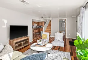 Buffalo Bliss-Near Universities-Large Deck/Yard - Image 4