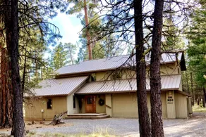 Black Butte Ranch Family Friendly Home Sleeps 14 - Image 3