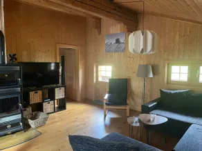 Large cozy cottage - Image 4