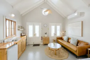 Beach Hut Middleton - Mooloolaba - Image 2