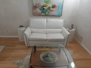 Private Space Near Historic Museum Hill, 1 Bedroom, 1 Bathroom - Image 3