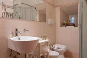 Camellia residence in the center of Orvieto - Image 4