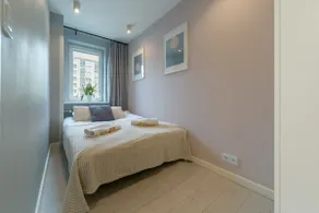Warsaw Concierge Silver Apartment - Image 3