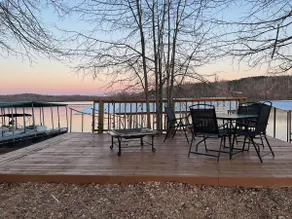 Roans Creek Retreat on the water! - Image 4
