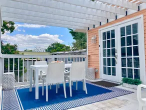 Coral Cottage Retreat - Image 3